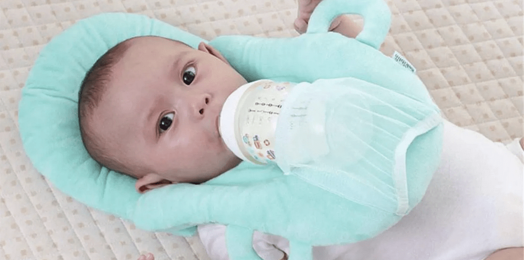 self feeding pillow baby