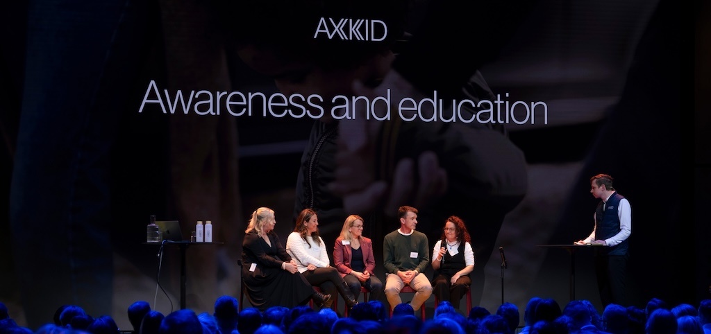 Axkid child safety conference rearwards facing carseat