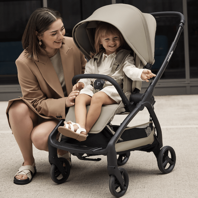 Redsbaby AERON kinderwagen